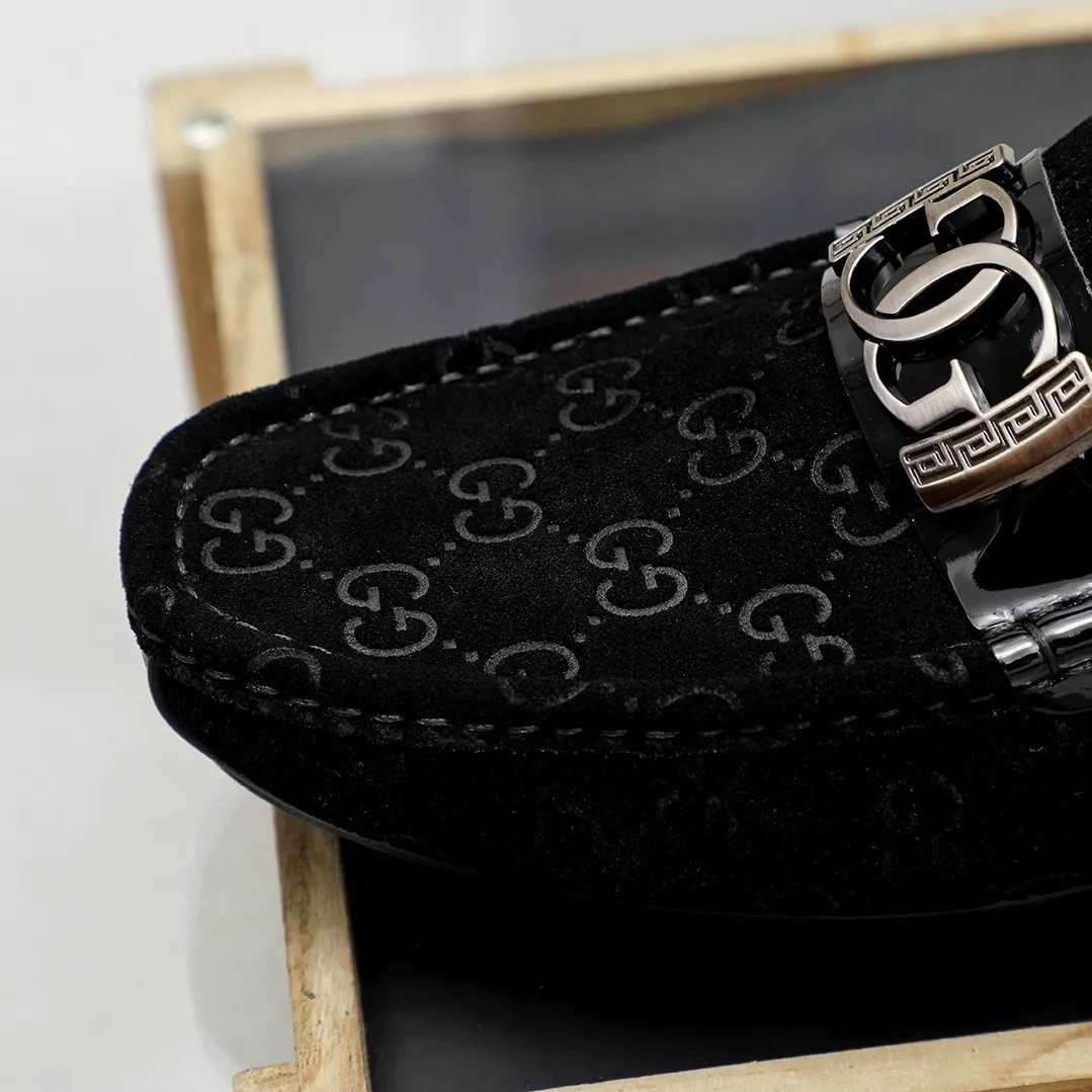 Men's shoes💰360💰🕷🕷️【 GUCCI 】Gucci's best-selling trendy men's casual slip-on shoes 🇨🇳Official website original 1:1 mold 💯Original quality, fine workmanship ☘Fashionable and versatile, perfect shape, comfortable on the feet 🍓Trendy men's recommended model, imported cowhide on the top layer 🎋High-quality pigskin lining, rubber wear-resistant and non-slip outsole, high-end atmosphere, worth owning 🍉Optional 38-44